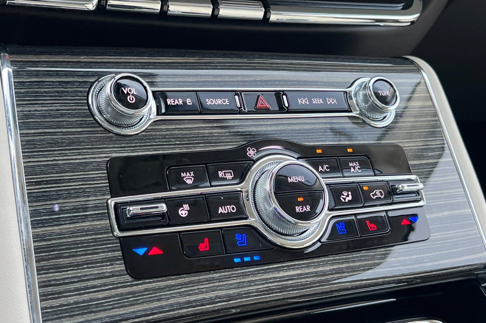 Certified 2023 Lincoln Aviator Black Label Grand Touring w/ Class IV Trailer Tow Package image 22