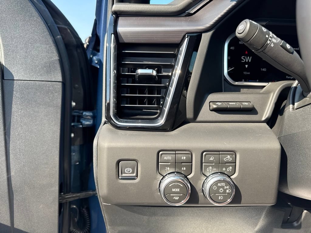 New 2026 GMC Sierra 3500 Denali Ultimate AWD/4WD image 14