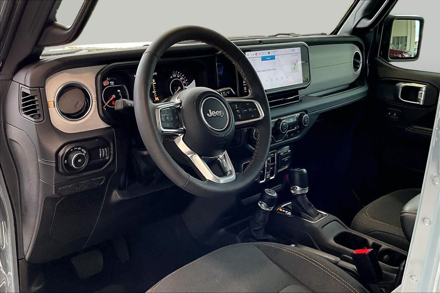 Used 2024 Jeep Wrangler Unlimited Sahara w/ Safety Group AWD/4WD image 19