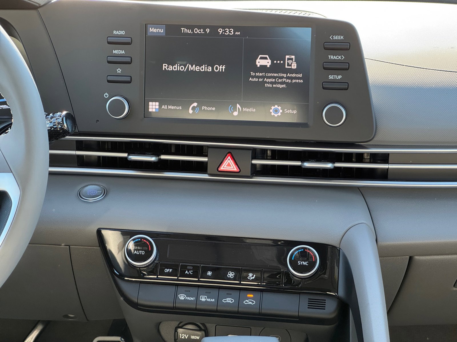 New 2025 Hyundai Elantra Sport image 13