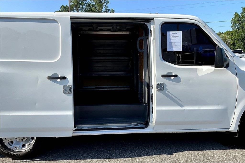 Used 2021 Nissan NV 2500 SV RWD image 30