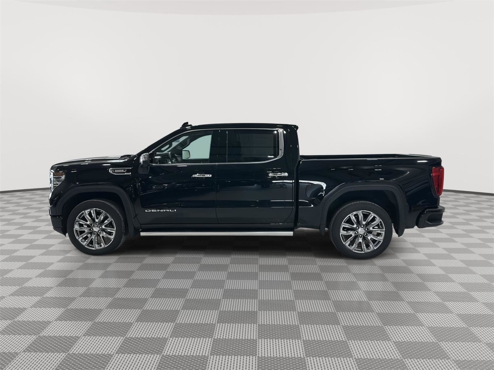Used 2026 GMC Sierra 1500 Denali w/ Denali Reserve Package image 2