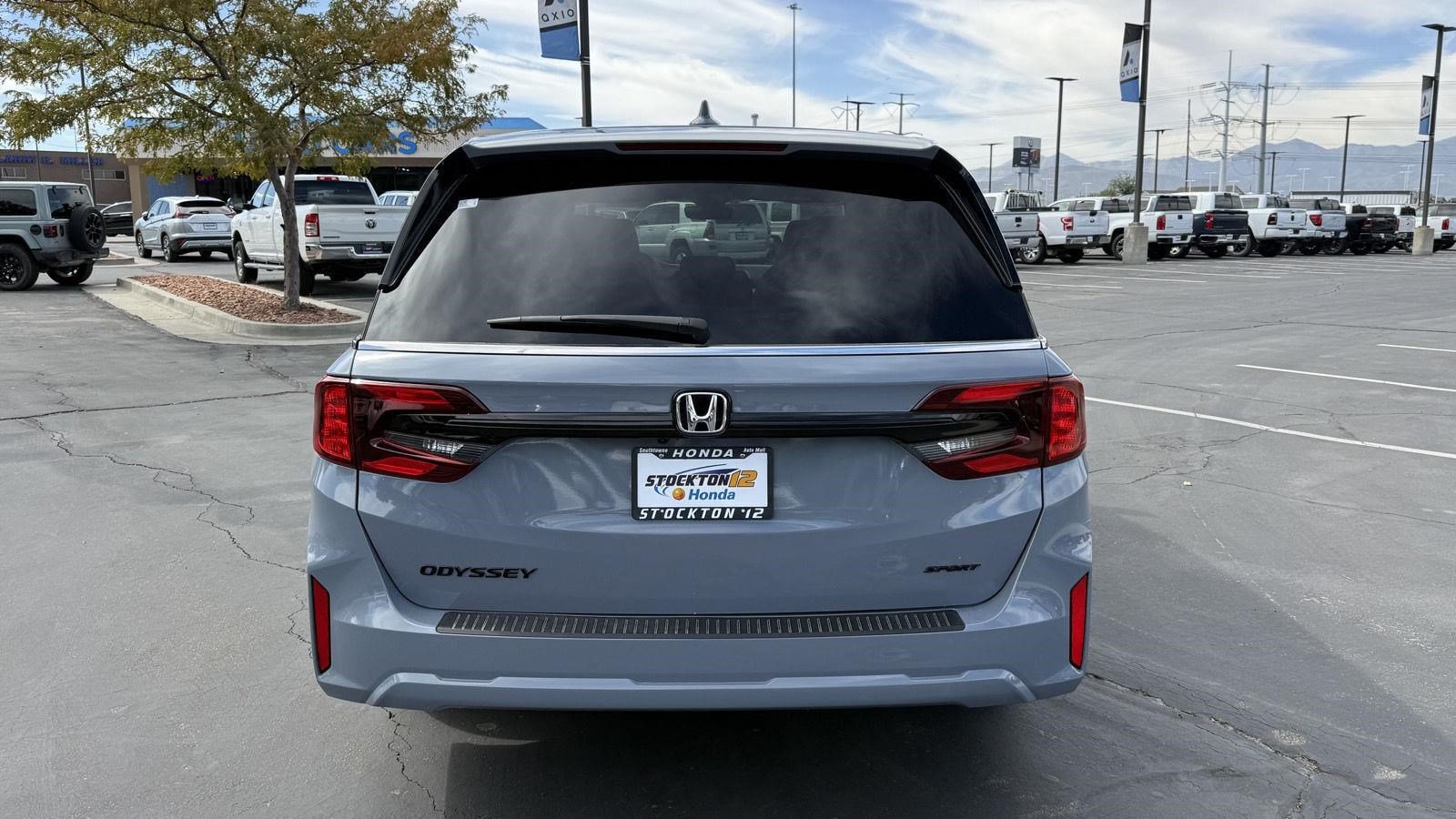 Certified 2026 Honda Odyssey Sport-L image 5