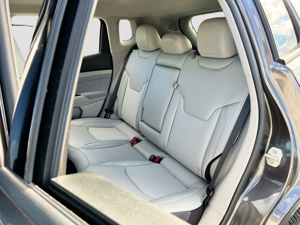 Certified 2022 Jeep Compass Latitude image 22