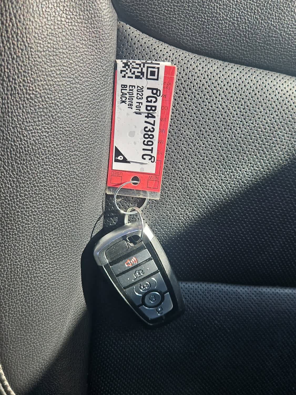 Used 2023 Ford Explorer Limited w/ Limited Technology Package image 20