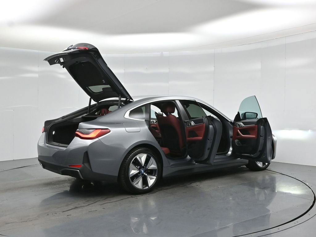 Used 2023 BMW i4 eDrive40 RWD image 5