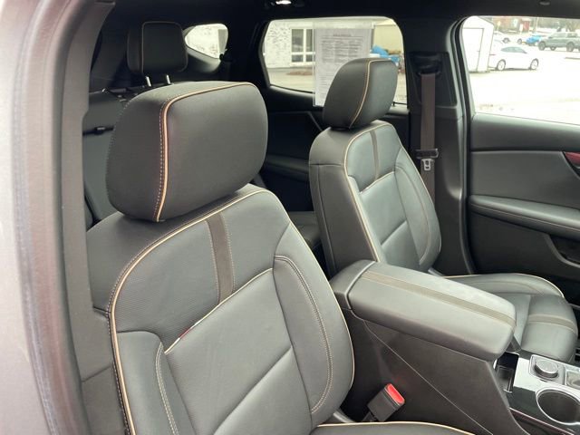 Used 2023 Chevrolet Blazer Premier image 38