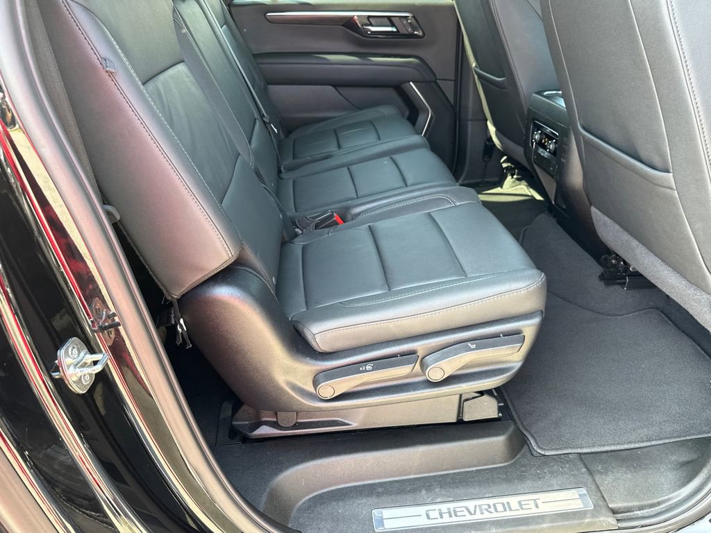Certified 2025 Chevrolet Suburban Z71 image 15