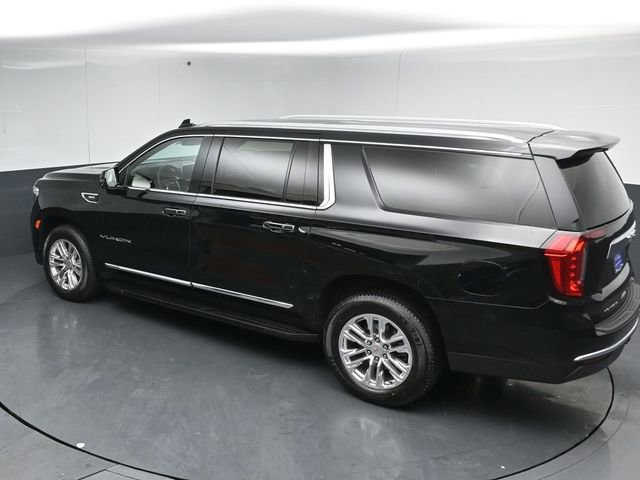 Used 2023 GMC Yukon XL SLT w/ SLT Premium Package AWD/4WD image 41