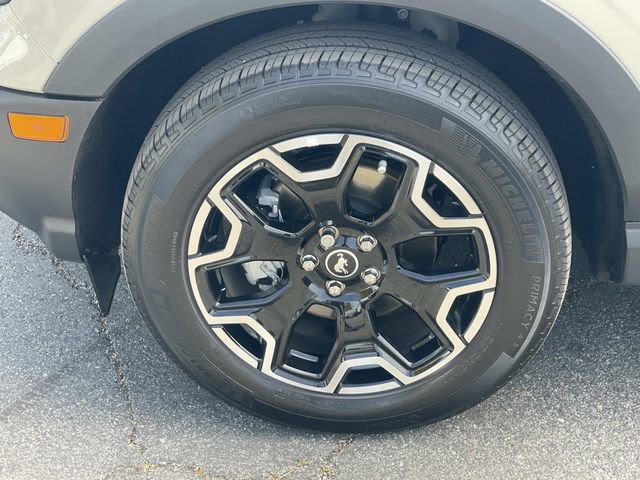 Certified 2025 Ford Bronco Sport Outer Banks w/ Outer Banks Tech Package+ image 39