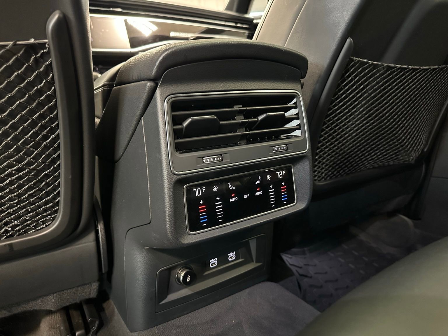 Used 2021 Audi SQ7 Premium Plus w/ SQ7 Black Optic Package image 39