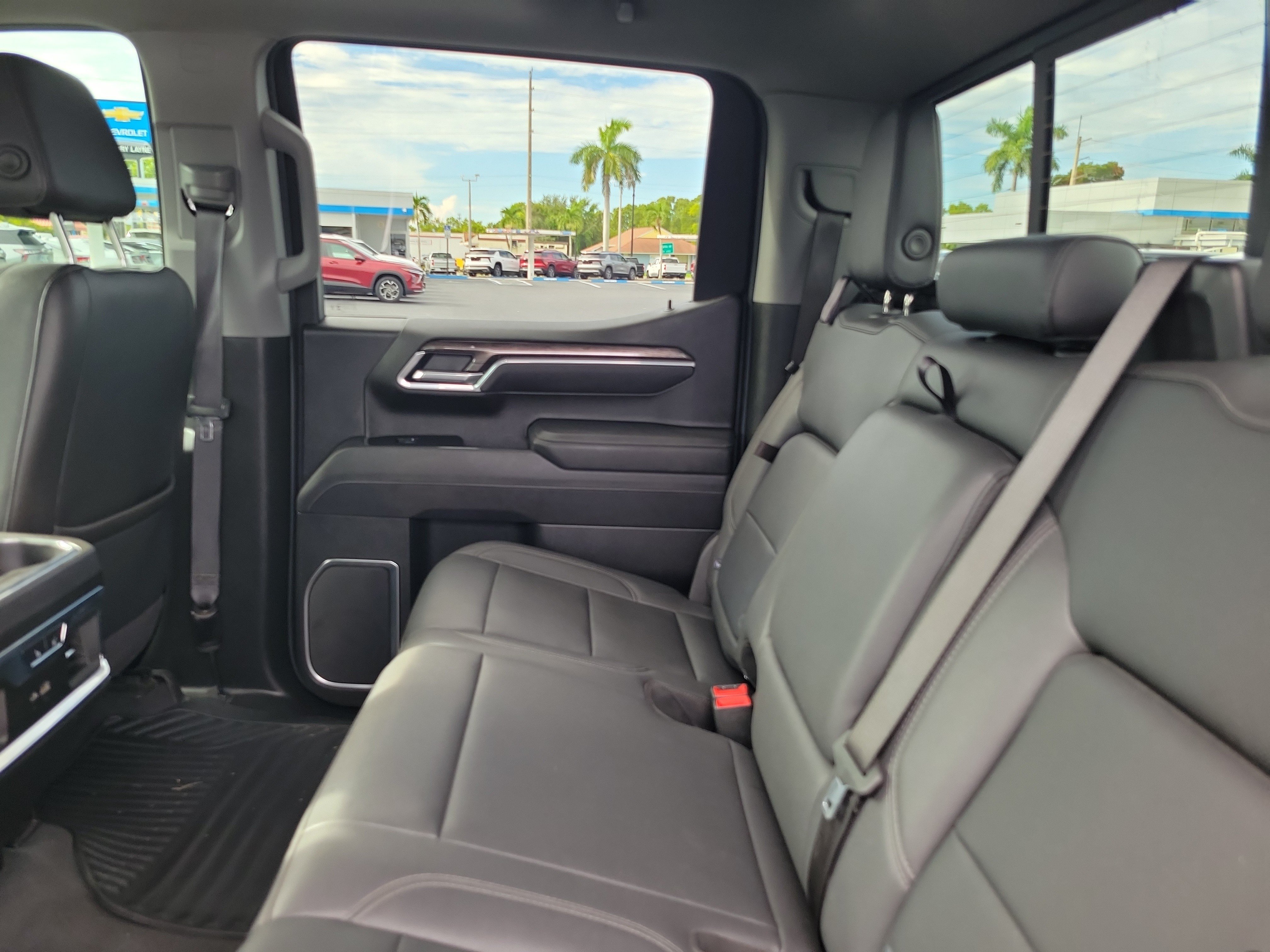 Used 2025 Chevrolet Silverado 1500 LTZ w/ Technology Package AWD/4WD image 10