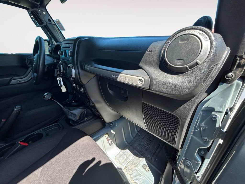 Used 2014 Jeep Wrangler Sport AWD/4WD image 27