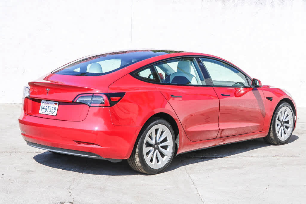Used 2021 Tesla Model 3 Standard Range Plus RWD image 6