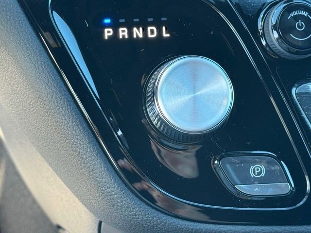 New 2026 Chrysler Pacifica Select image 21
