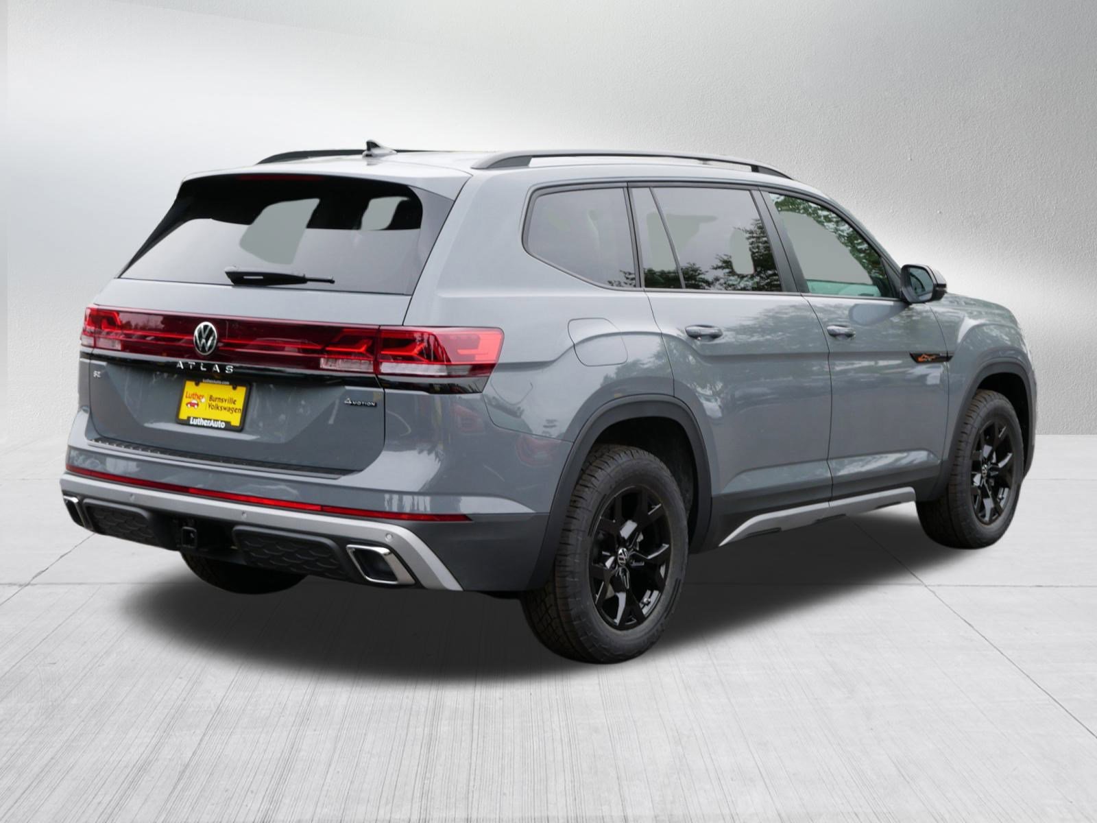 New 2026 Volkswagen Atlas Peak Edition image 4