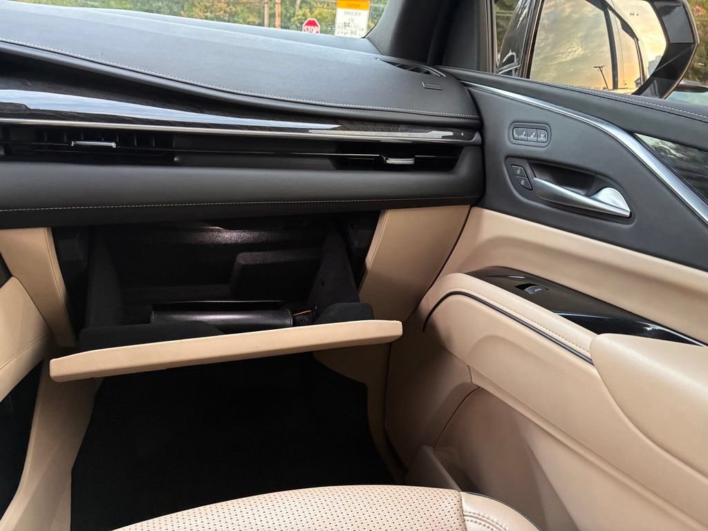 Used 2023 Cadillac Escalade Premium Luxury w/ Performance Package AWD/4WD image 48