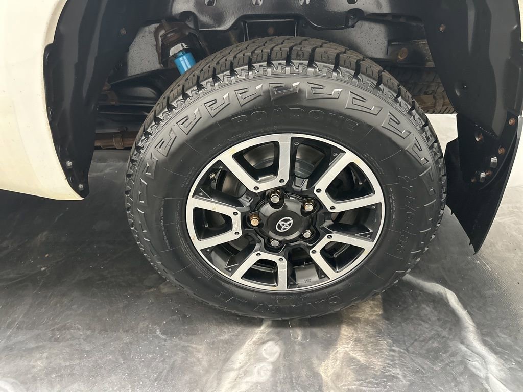 Used 2018 Toyota Tundra SR5 w/ TRD Off Road Package AWD/4WD image 28