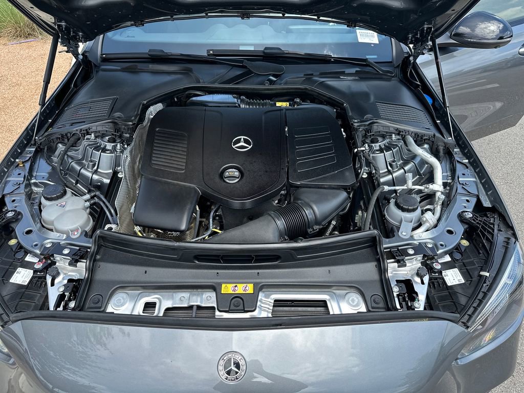 Used 2025 Mercedes-Benz C 300 Sedan image 14