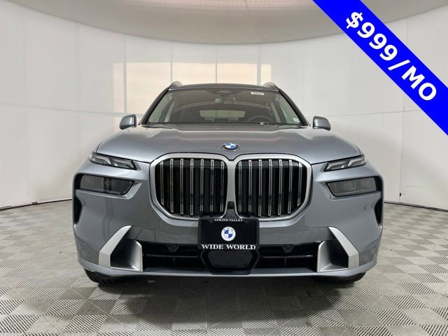 Used 2025 BMW X7 xDrive40i w/ Premium Package image 2