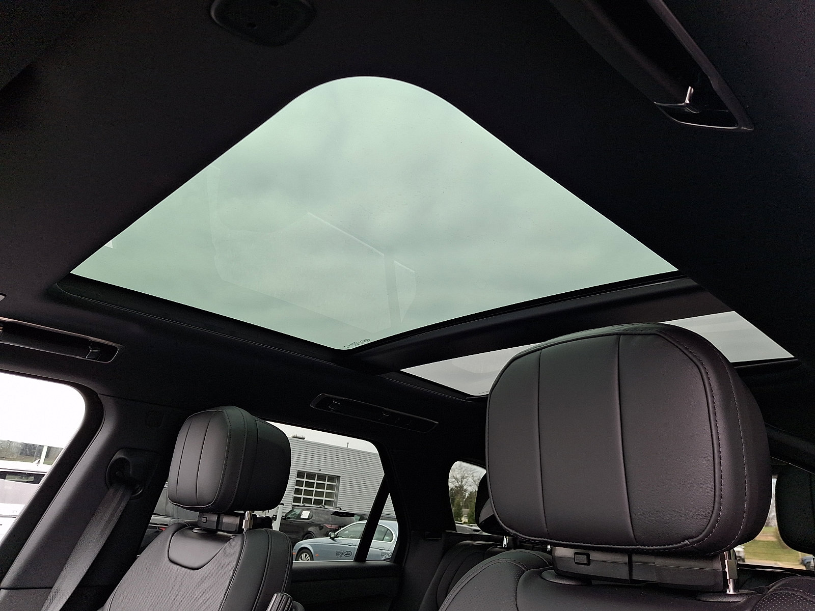 Used 2024 Land Rover Range Rover Sport Dynamic SE image 14