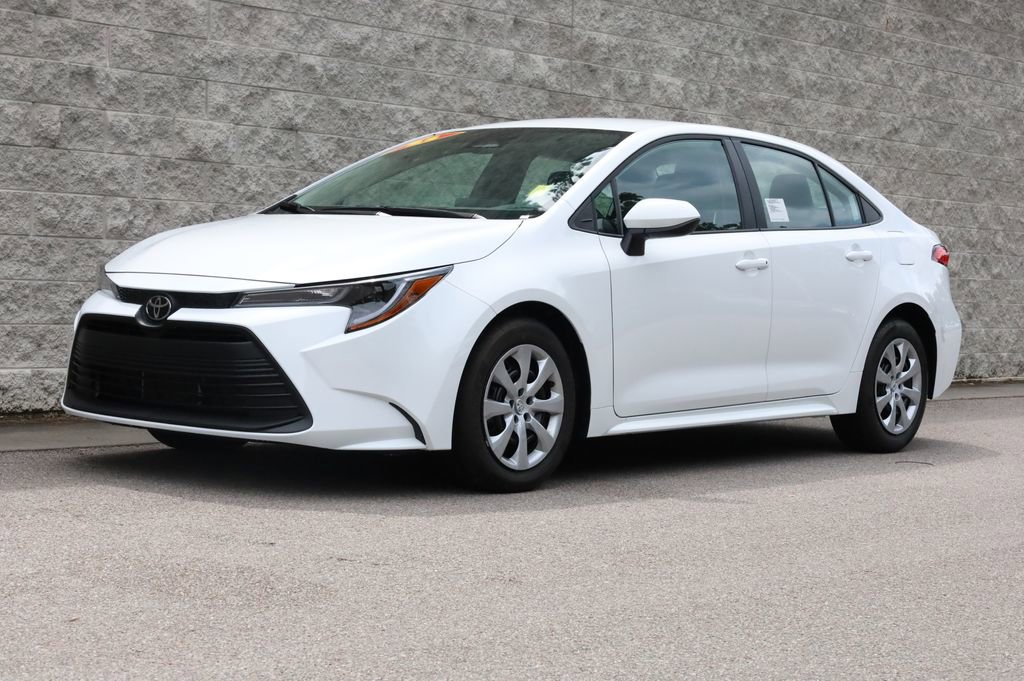 Used 2025 Toyota Corolla LE
