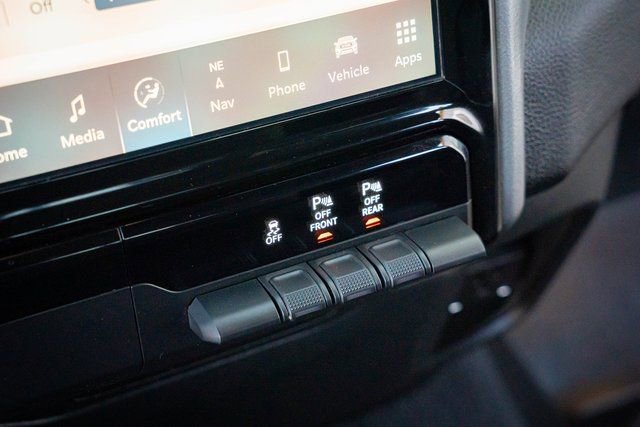 Used 2025 RAM 1500 Laramie image 26