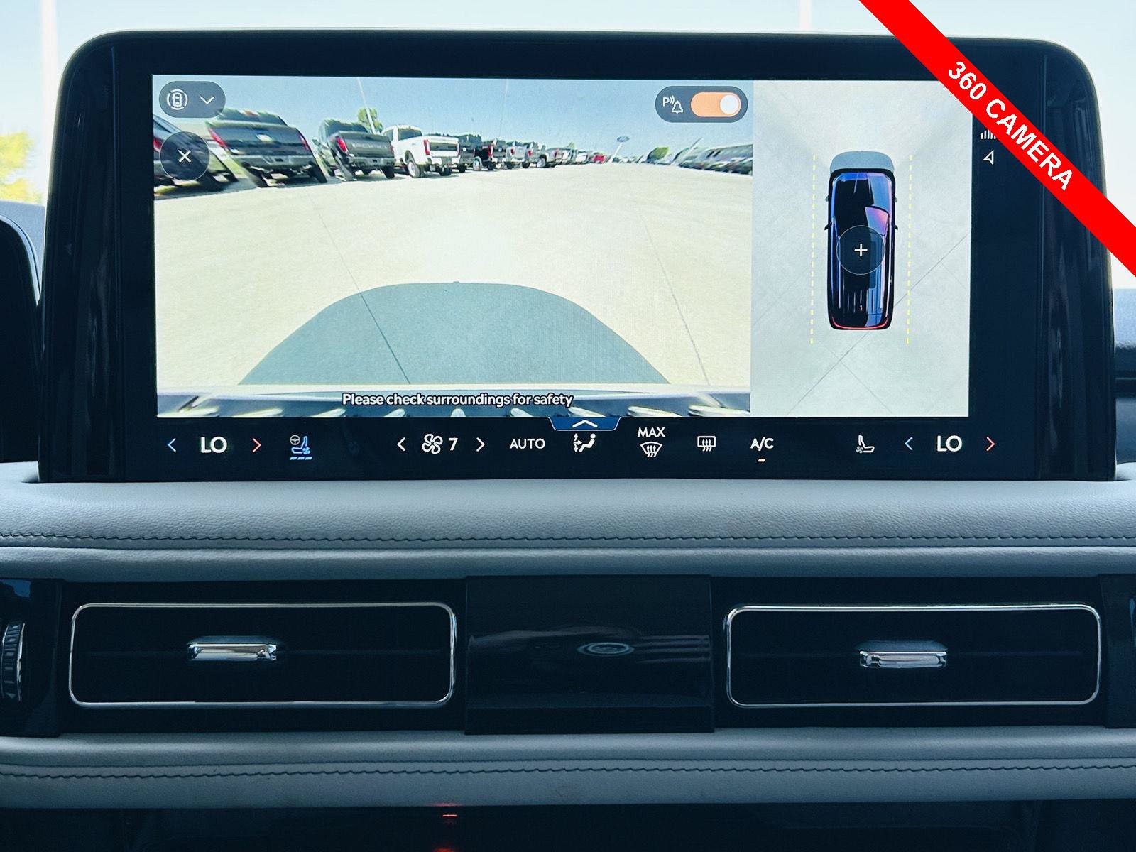 Used 2025 Lincoln Aviator AWD image 12