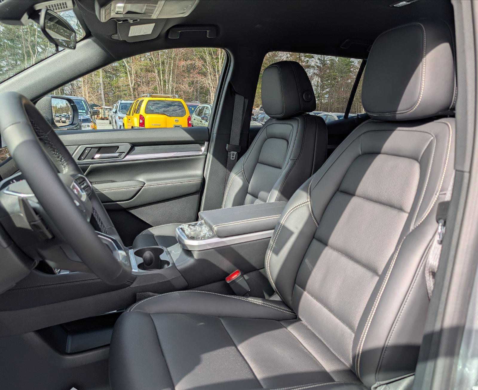 New 2026 GMC Terrain Elevation w/ Elevation Premium Package AWD/4WD image 10