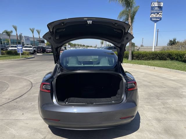 Used 2019 Tesla Model 3 Mid Range RWD image 27