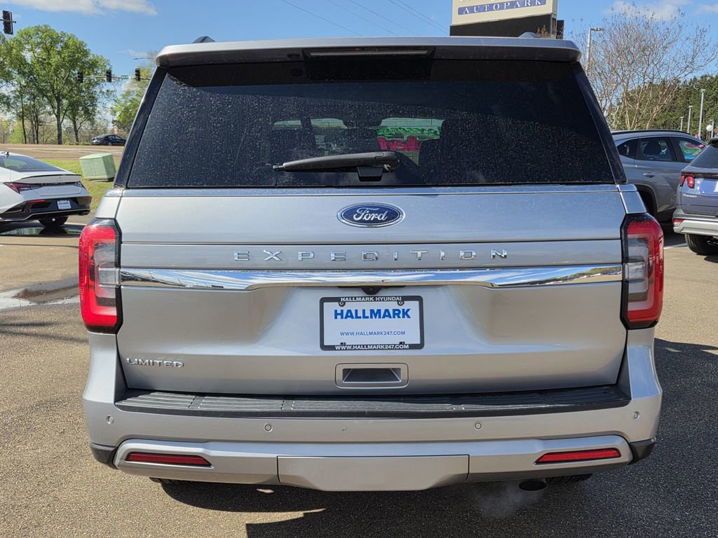 Used 2024 Ford Expedition Limited image 5