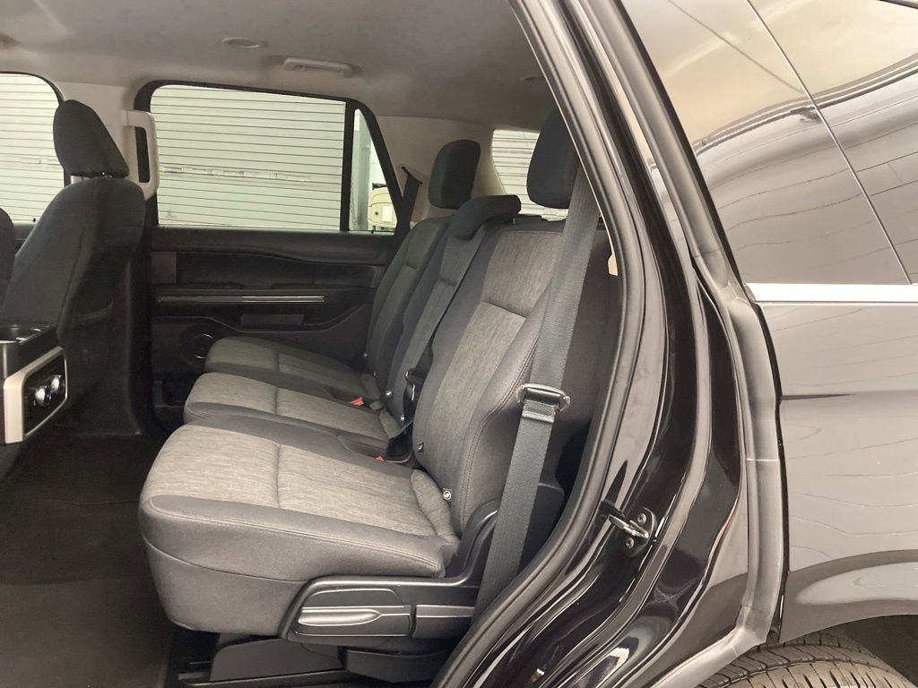 Used 2022 Ford Expedition XLT image 22
