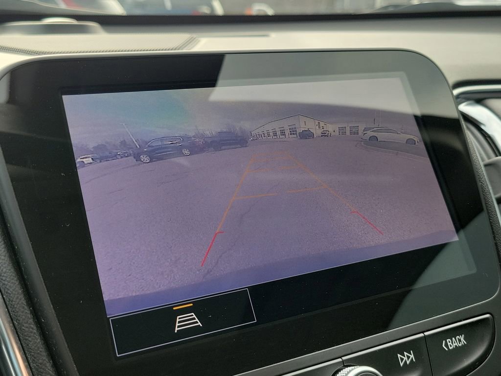 Used 2024 Chevrolet Malibu LT w/ Midnight Edition image 18