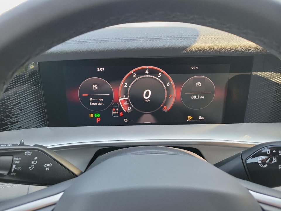 New 2026 Volkswagen Tiguan SE R-Line FWD image 11