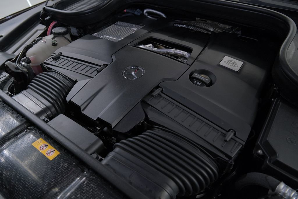 Used 2022 Mercedes-Benz Maybach GLS 600 4MATIC image 77