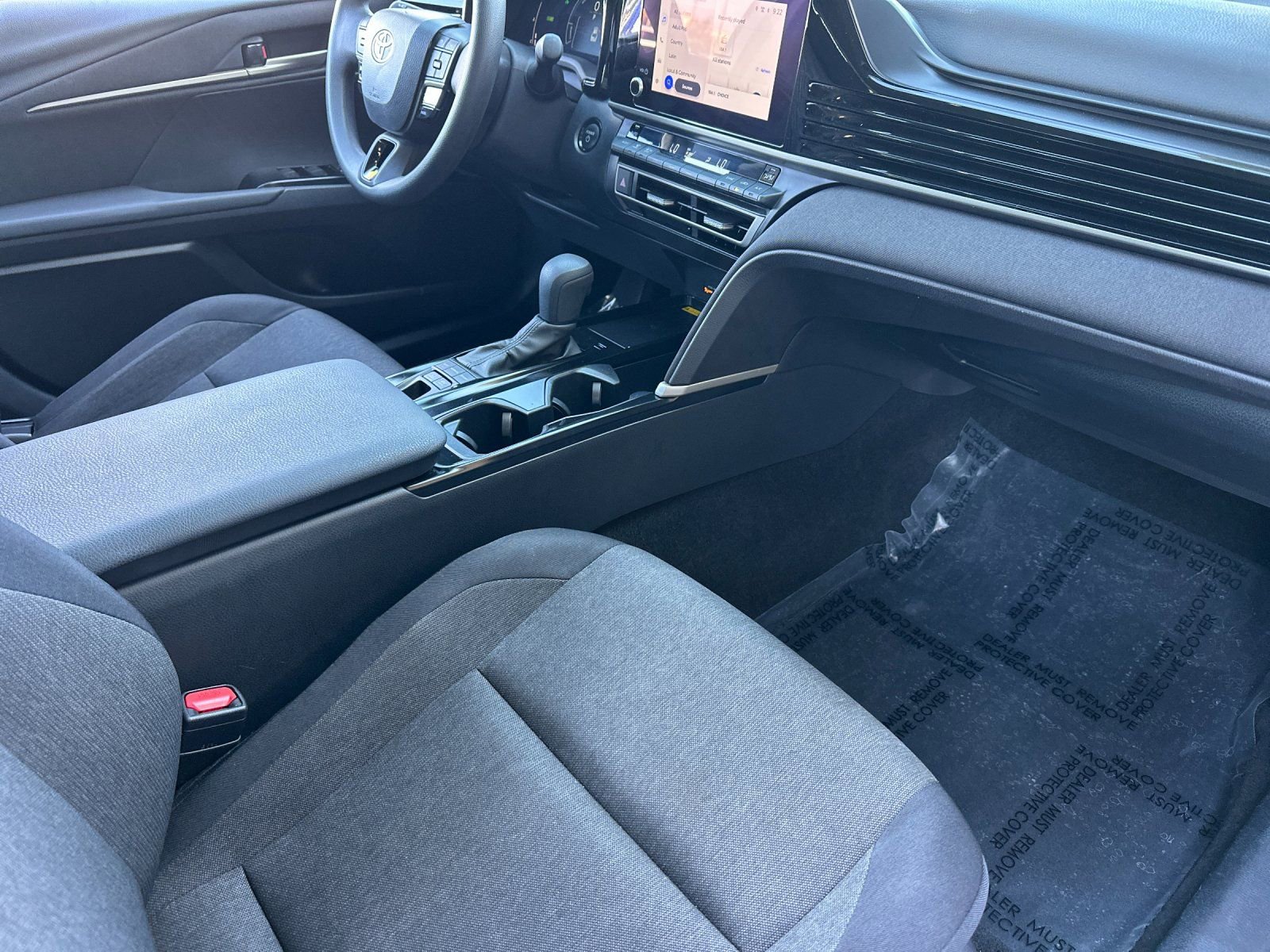 Used 2025 Toyota Camry LE FWD image 14