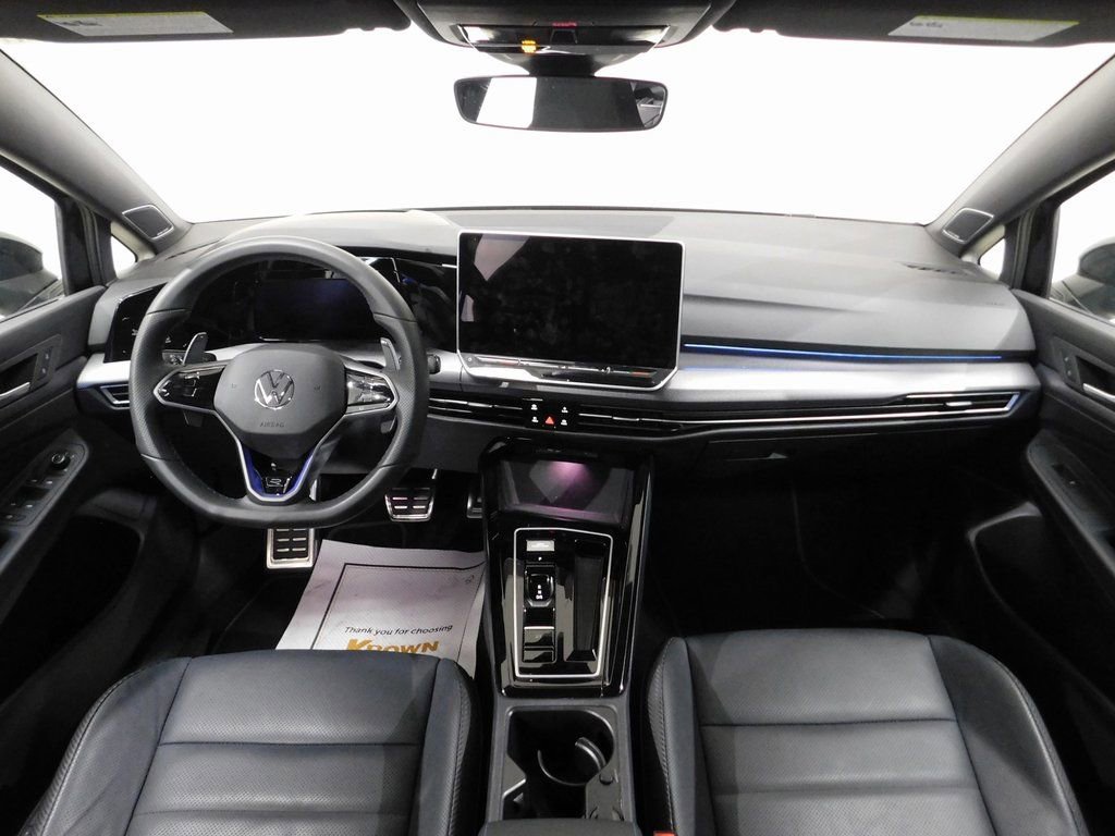 Used 2025 Volkswagen Golf 2.0T image 42