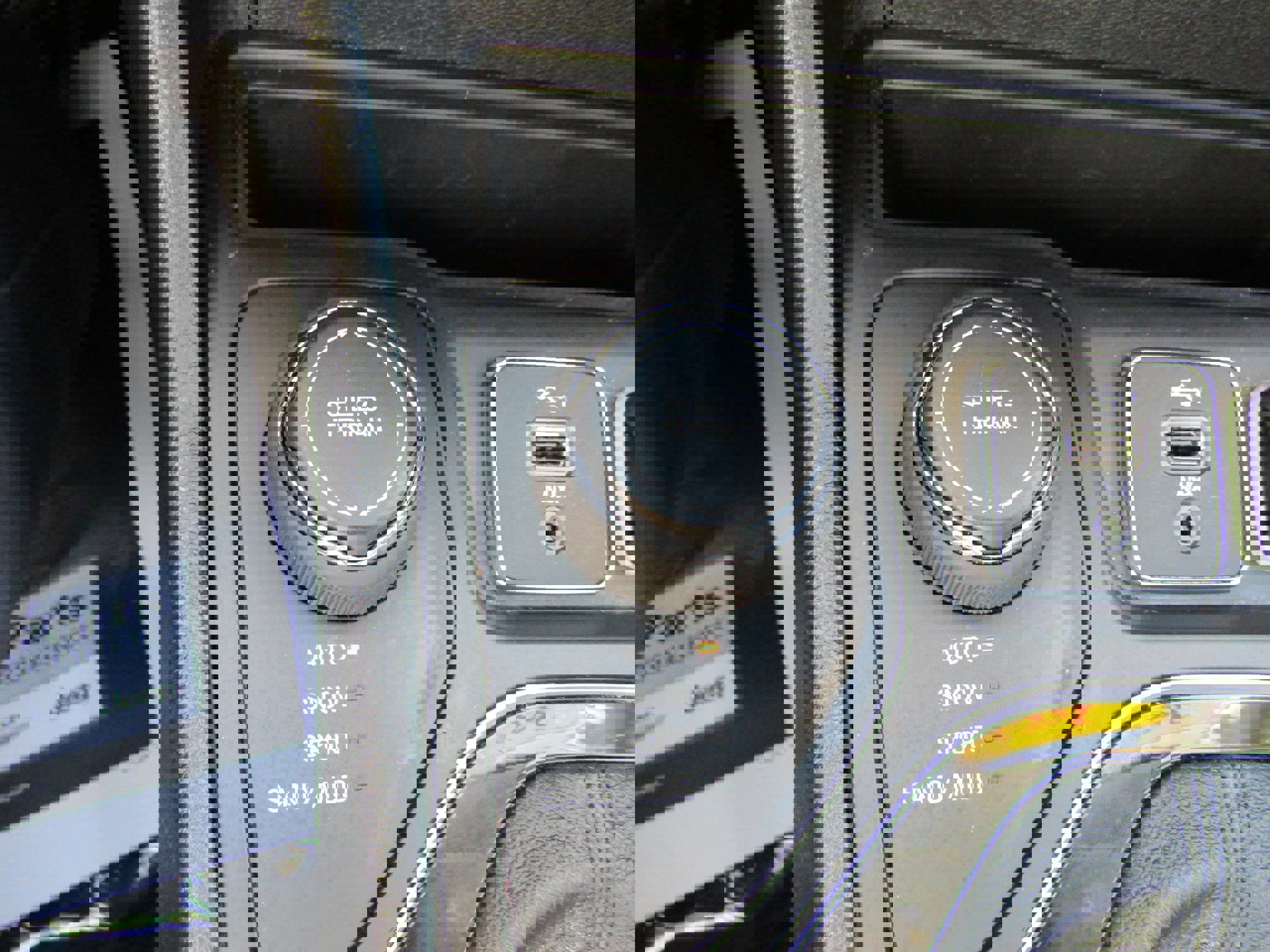 Used 2023 Jeep Cherokee Altitude Lux image 29