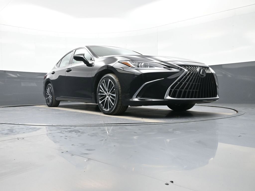 Used 2024 Lexus ES 300h w/ Premium Package FWD image 29