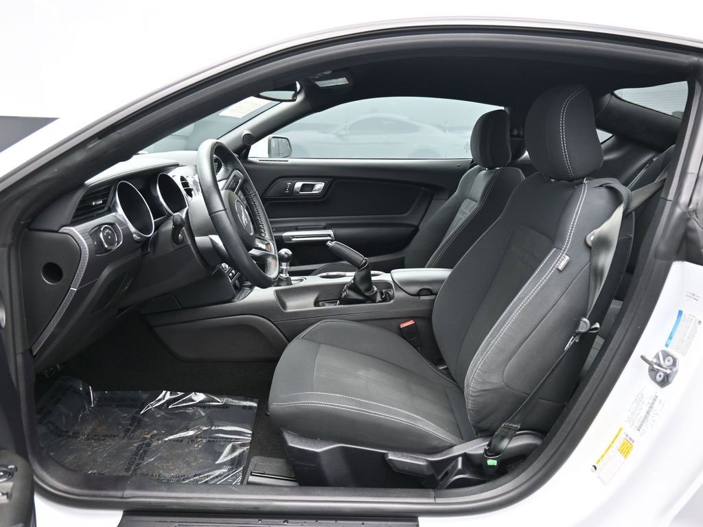 Used 2019 Ford Mustang Coupe w/ Ecoboost Performance Package image 33