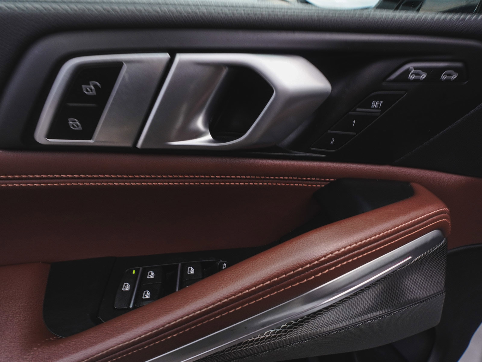 Used 2023 BMW X6 xDrive40i w/ M Sport Package image 10