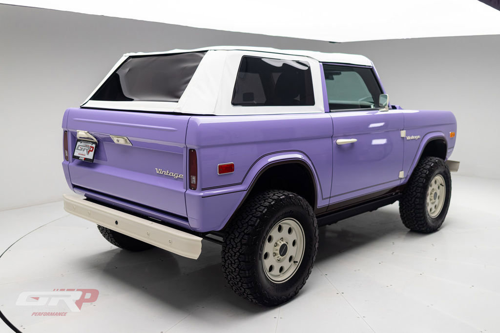 Used 2025 Ford Bronco Badlands image 3