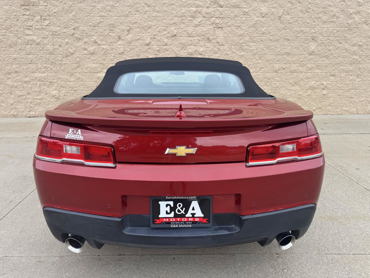 Used 2015 Chevrolet Camaro LT RWD image 12