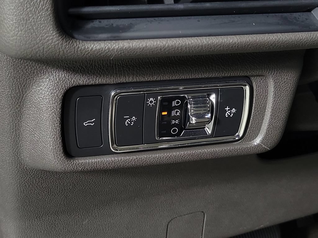 Certified 2020 Lincoln Corsair FWD w/ Premium Package image 22