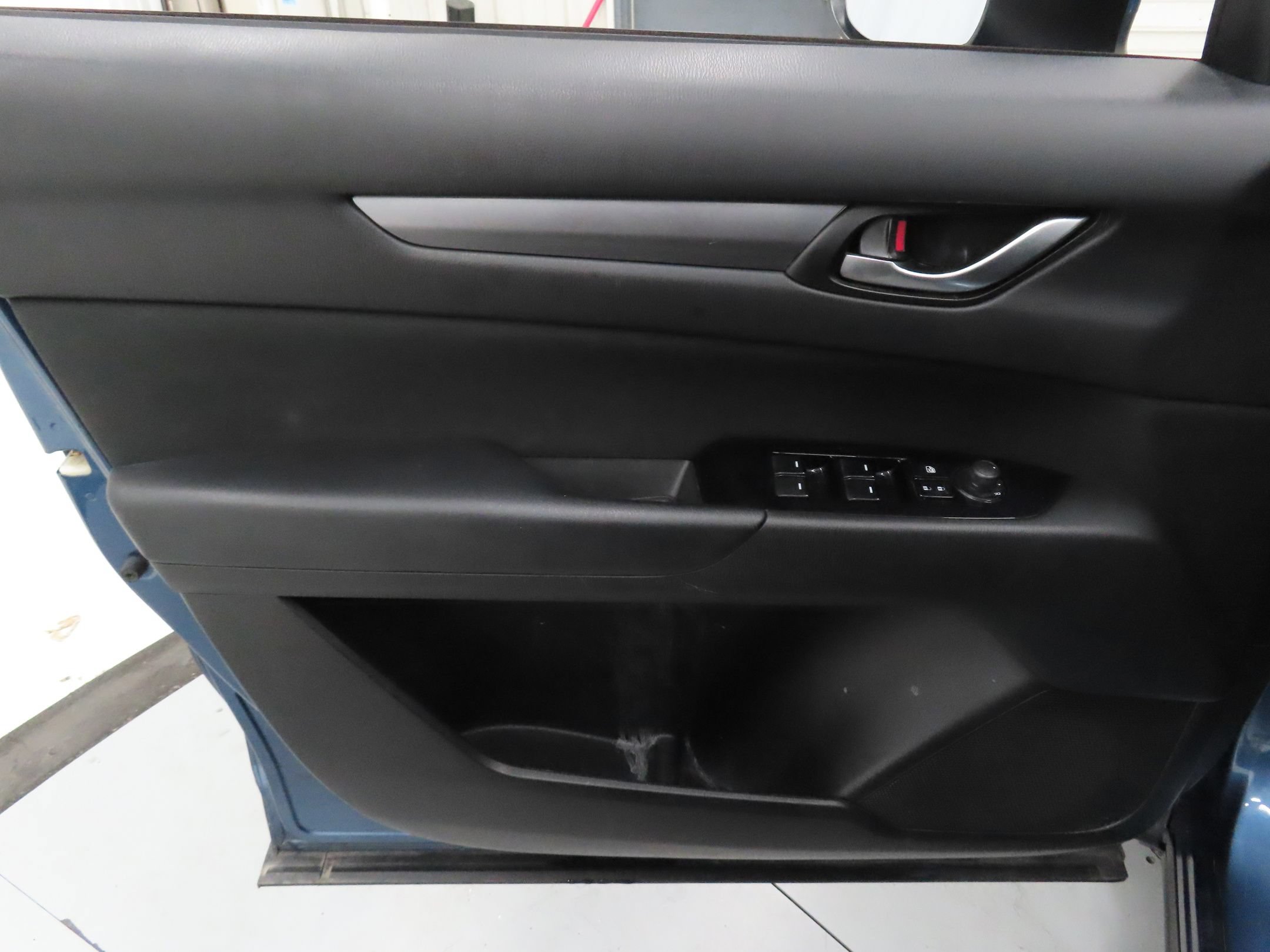 Used 2019 MAZDA CX-5 Sport w/ I-ACTIVSENSE Package FWD image 10