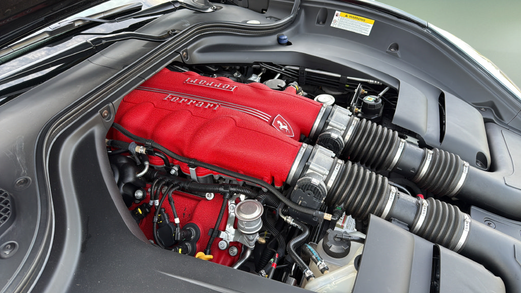 Used 2012 Ferrari California RWD image 58