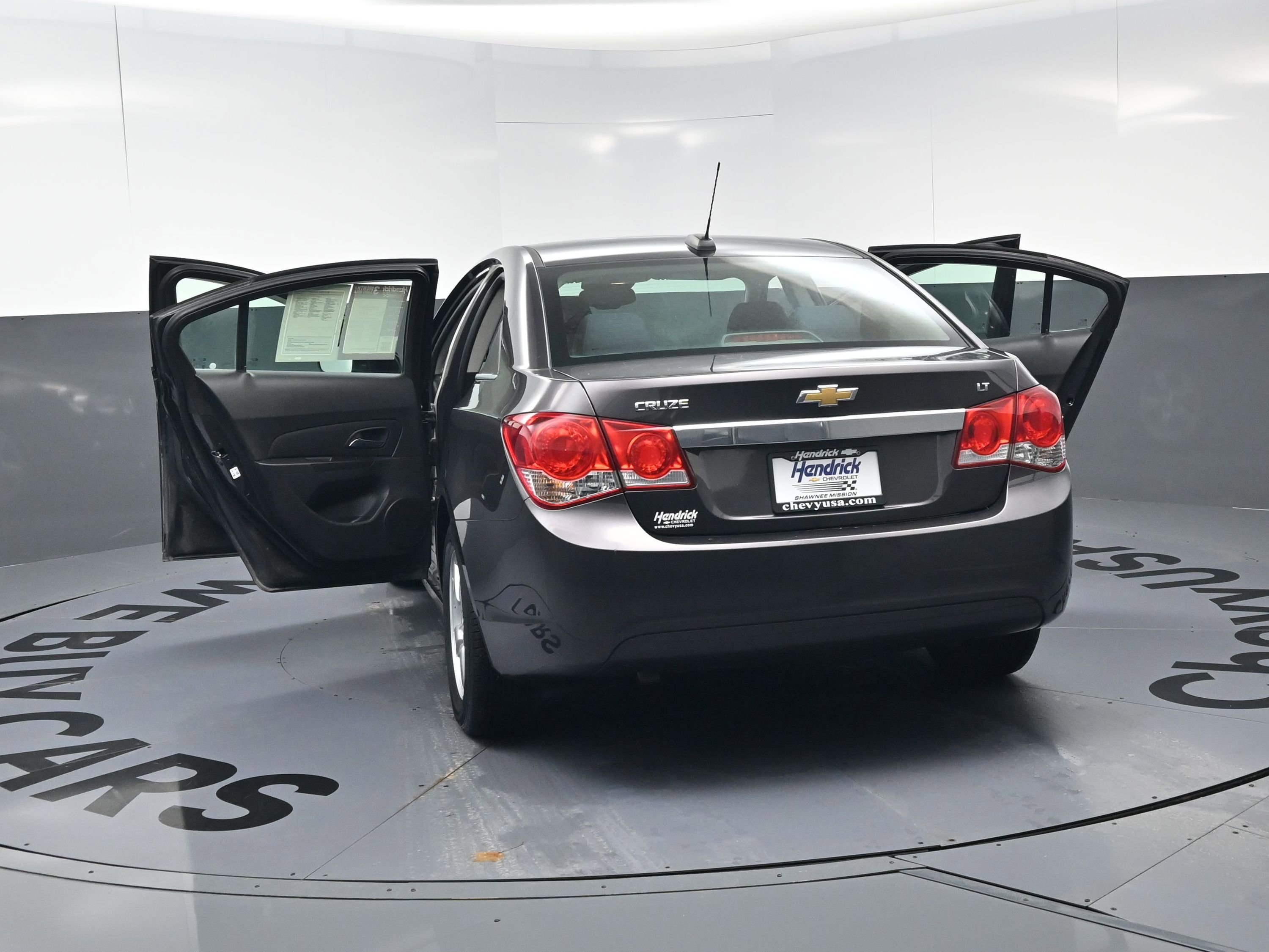 Used 2015 Chevrolet Cruze LT image 27
