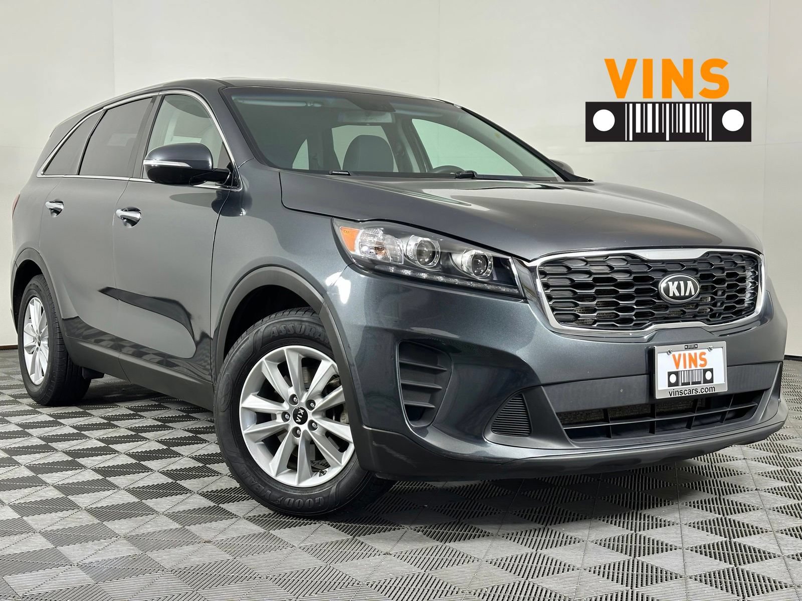 Used 2020 Kia Sorento FWD V6 image 1