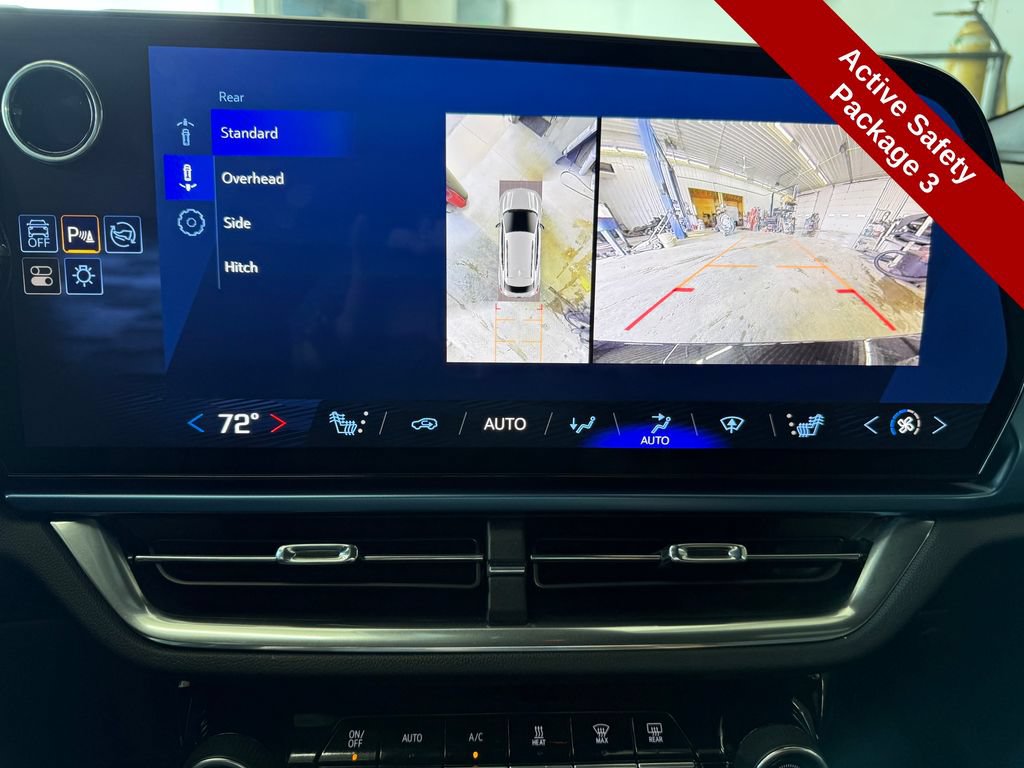 Used 2024 Chevrolet Equinox EV LT w/ Active Safety Package 3 FWD image 28