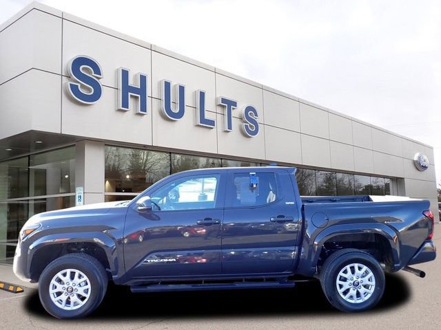 Used 2026 Toyota Tacoma SR5 image 2